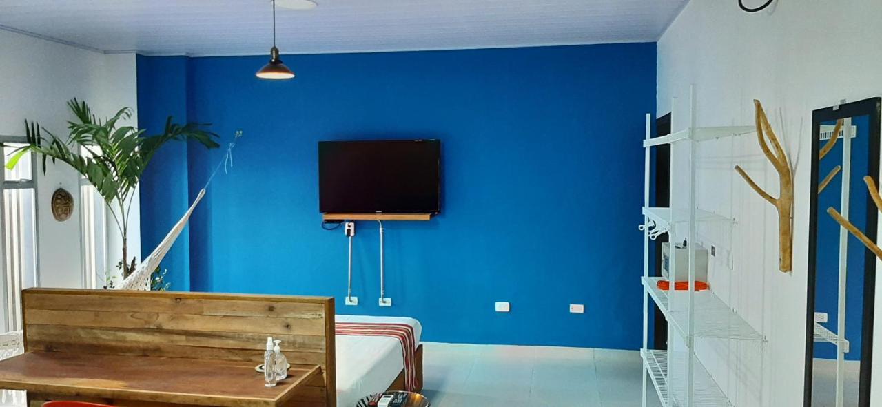Tambo Boutique House Bed & Breakfast Летисия Екстериор снимка